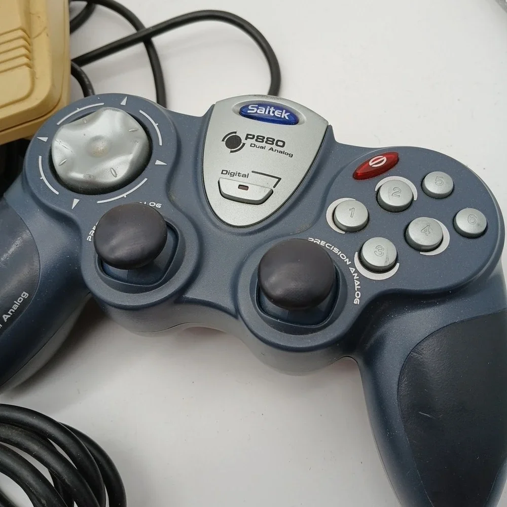 Video Game Controller Lot of 4 Jakks Pacific Star Wars Darth Vader Plug And Play